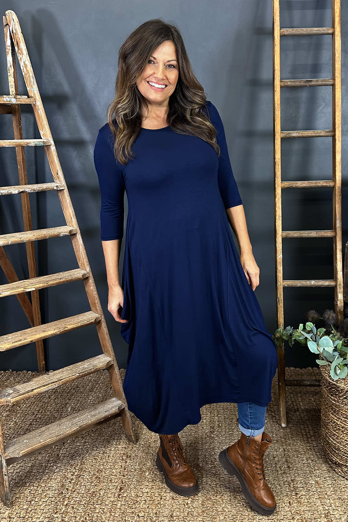 Boswin Seam Dress Navy