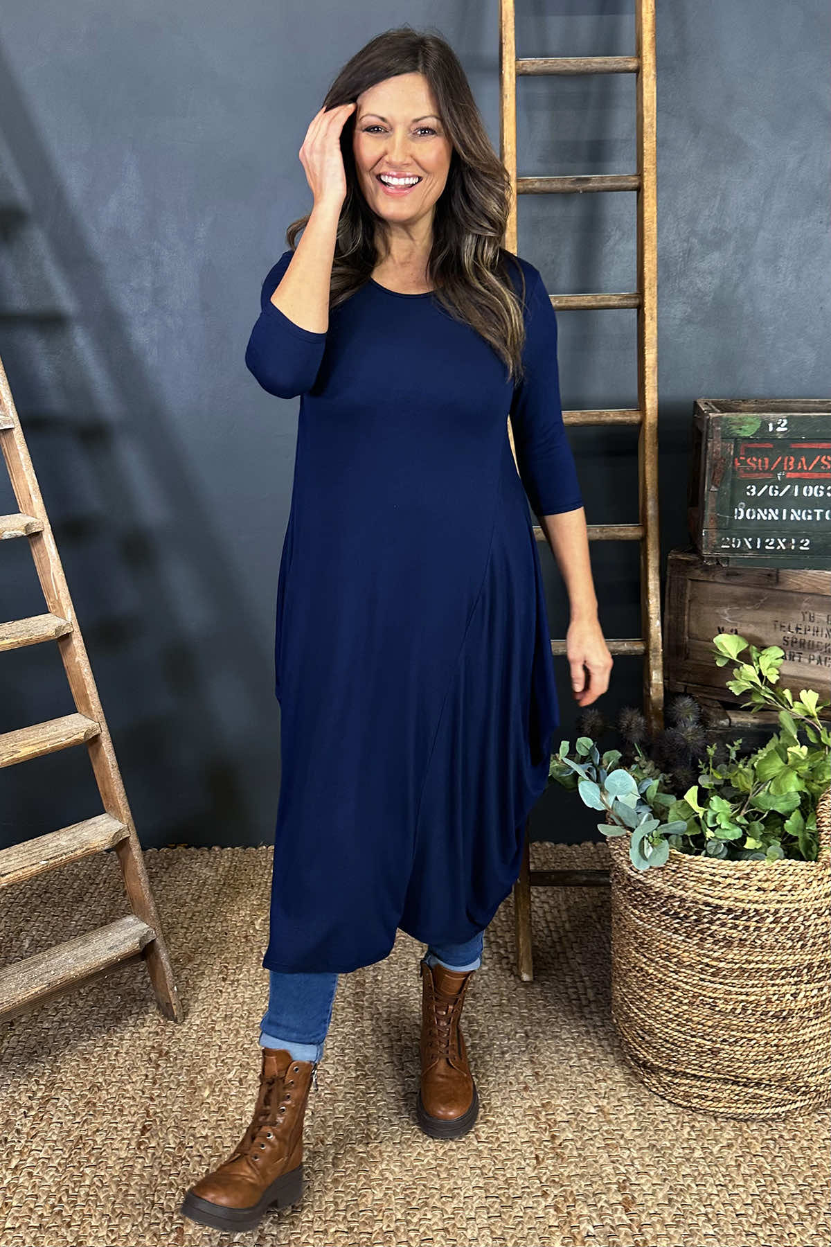 Boswin Seam Dress Navy