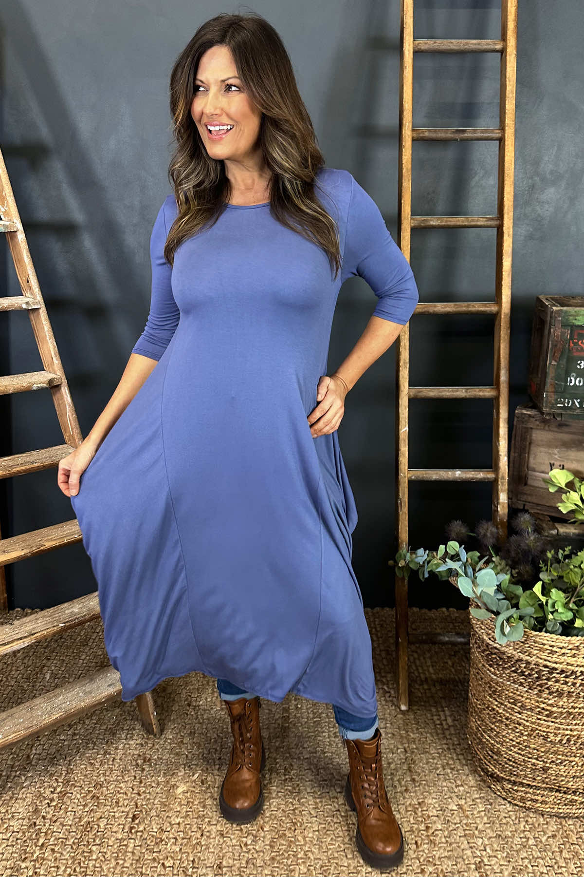 Boswin Seam Dress Blue