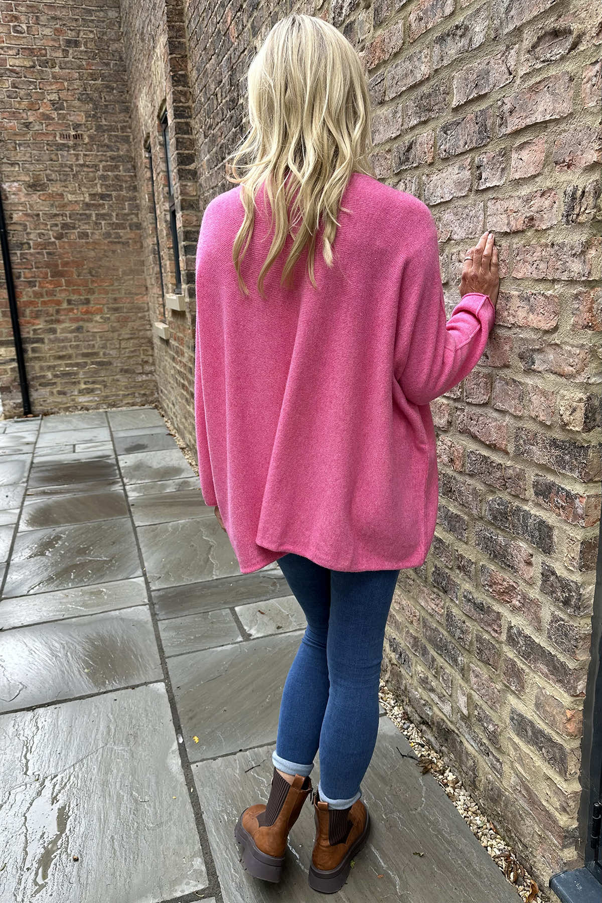 Enya V-Neck Knitted Jumper Pink