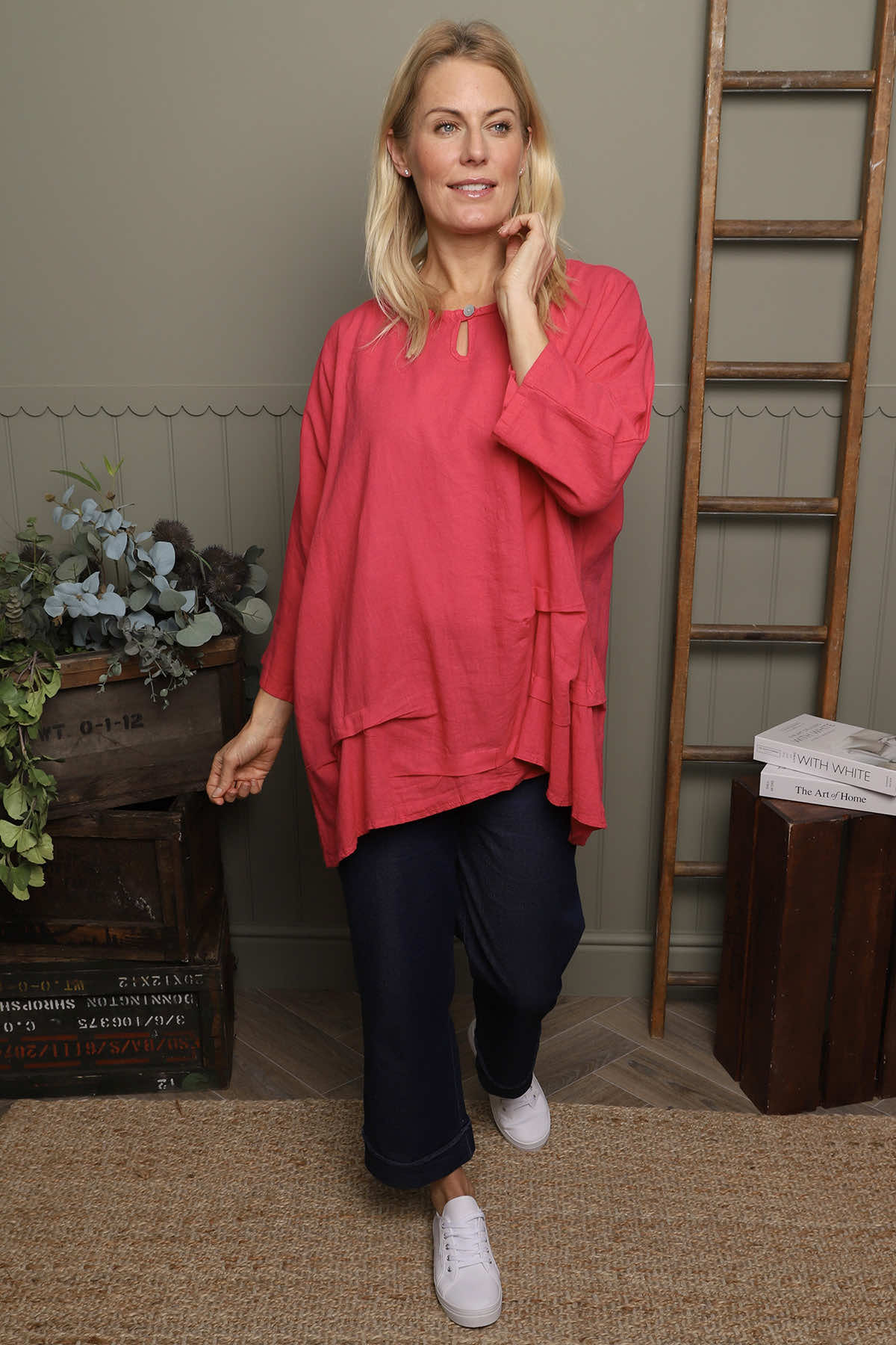 Loriella Keyhole Linen Top Hot Pink