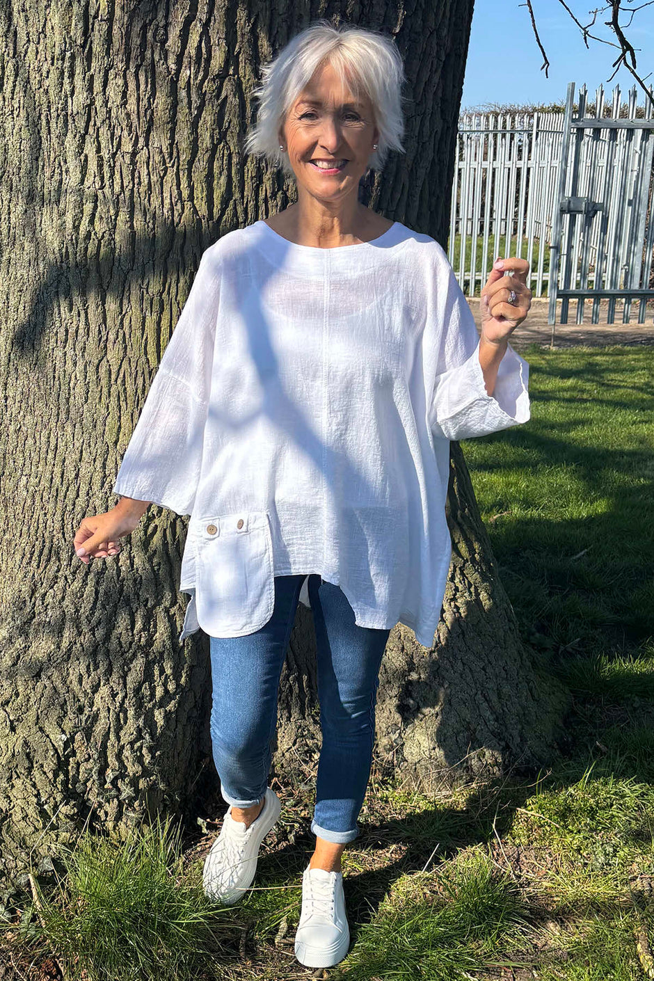 Daisy Linen Top White