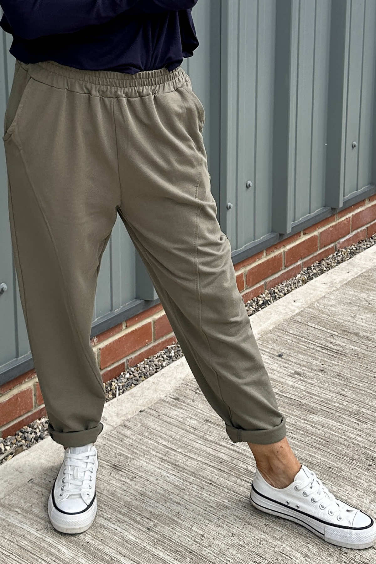 Gwen Cotton Joggers Khaki