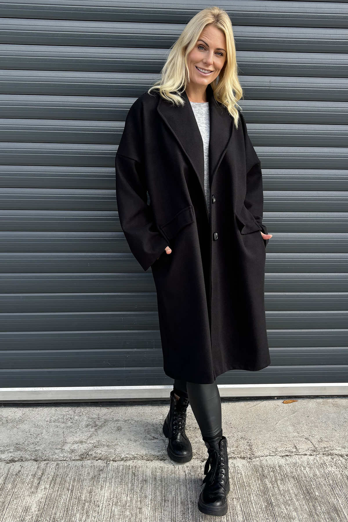 Helen Coat Black