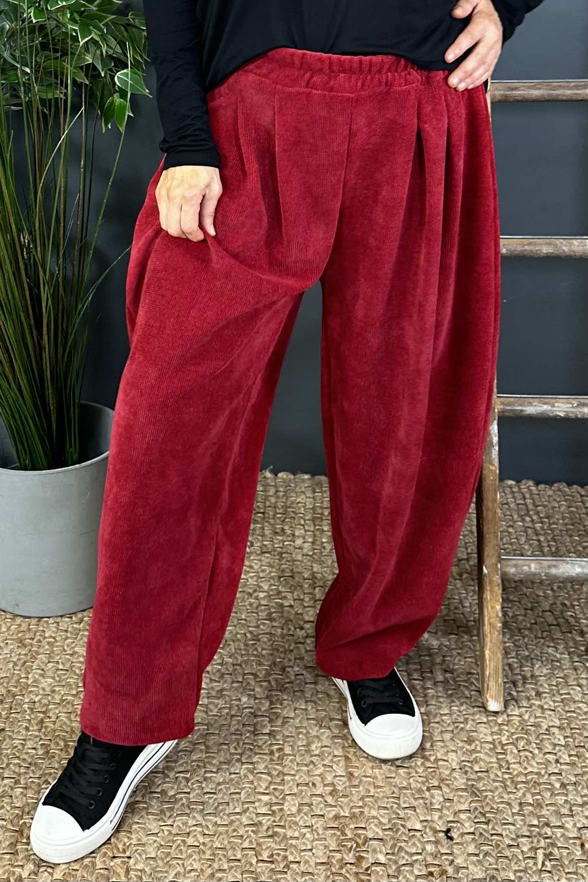 Greta Trousers Red