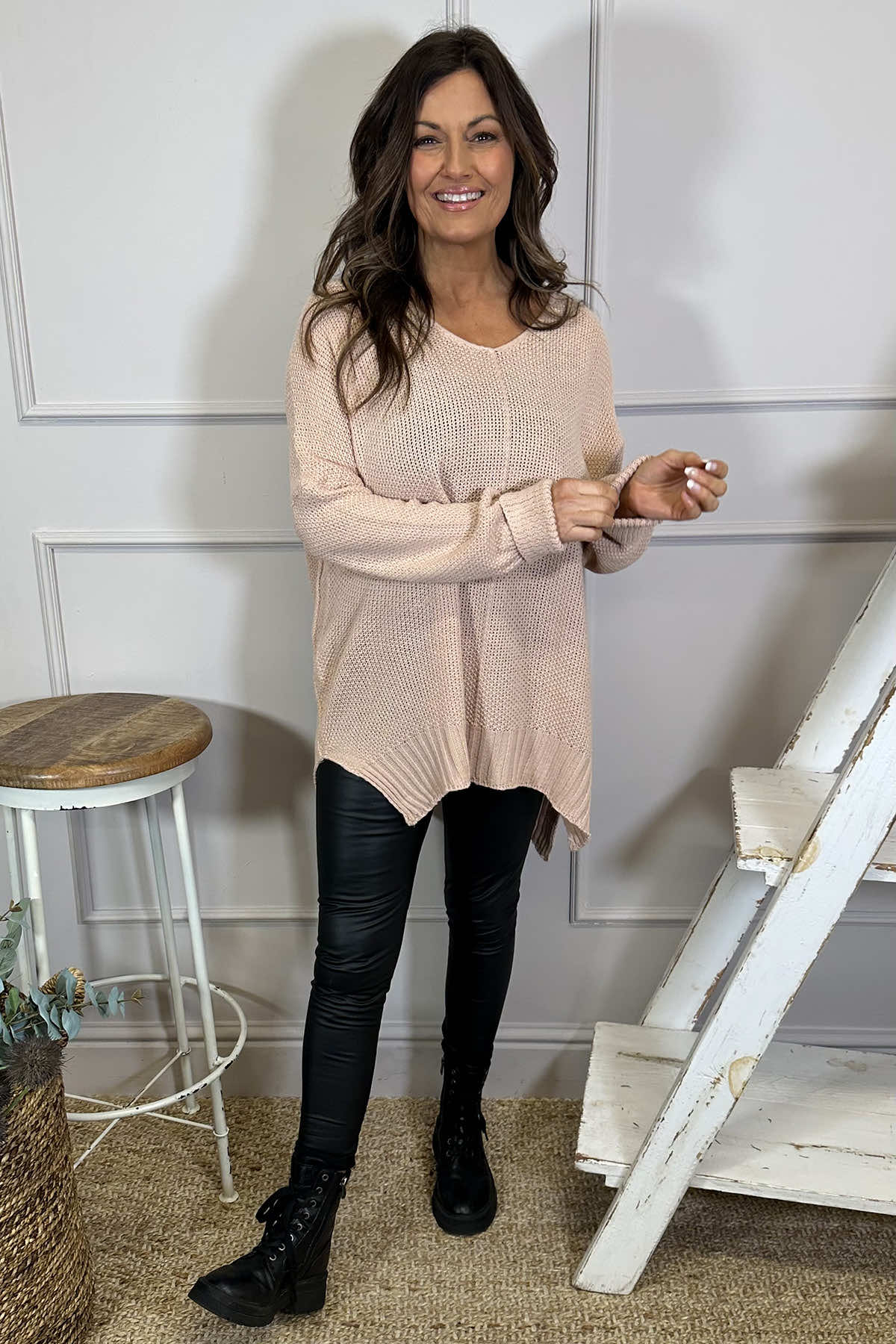 Bo Slouch V-Neck Jumper Pink