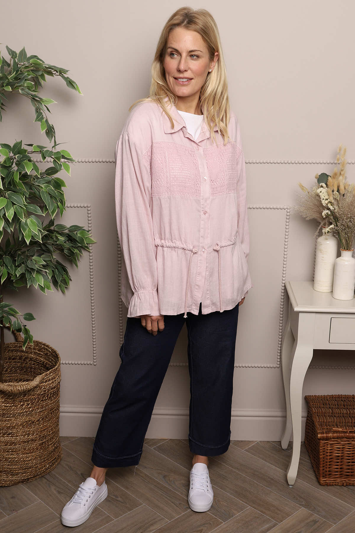 Liyana Lace Detail Shirt Pink