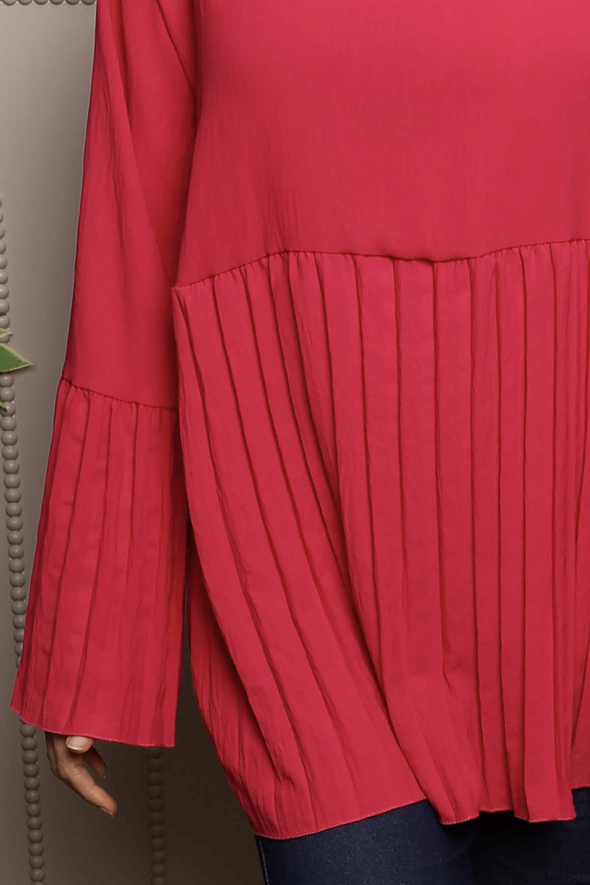Wynne Pleated Top Fuchsia