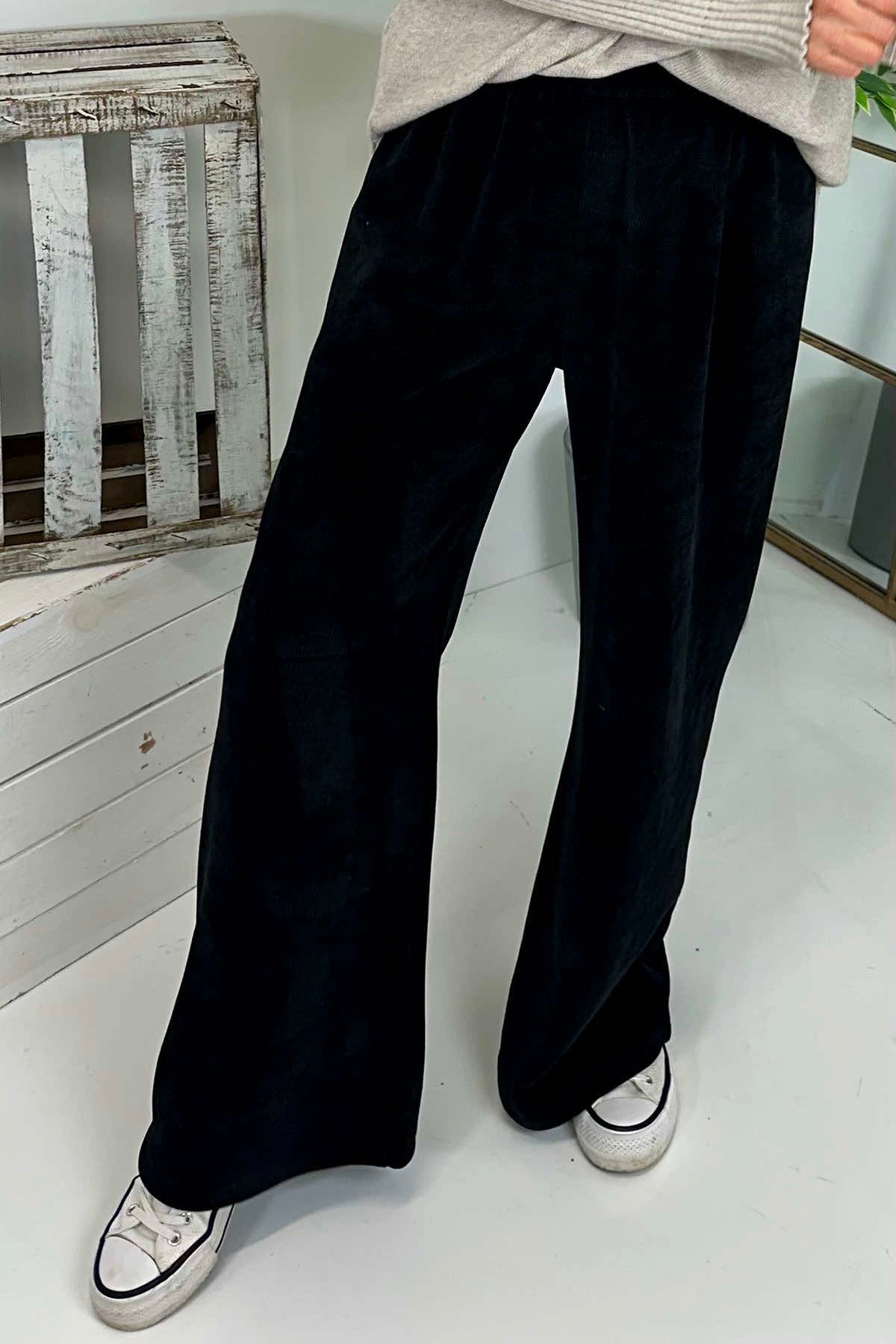 Sevanna Wide Leg Trouser Black