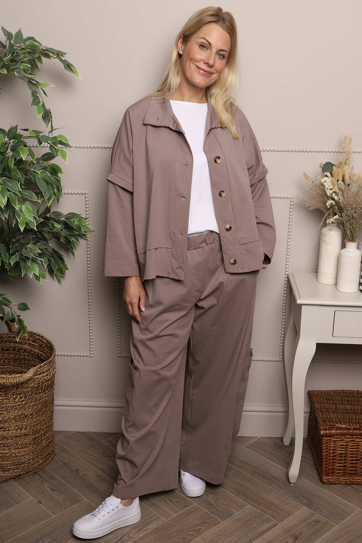 Blair Button Pocket Cotton Trousers Mocha