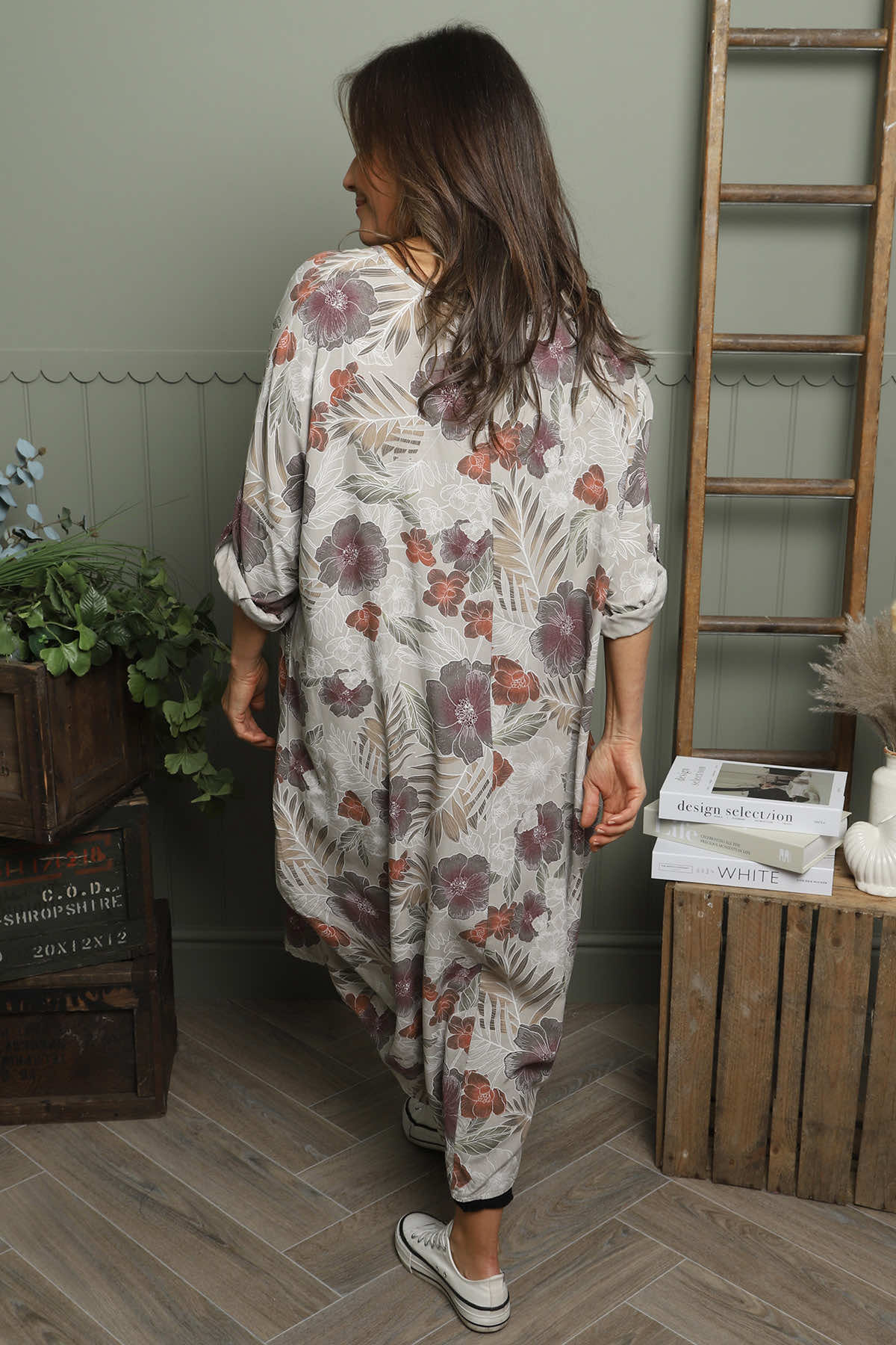 Ayla Floral V-Neck Dress Mocha