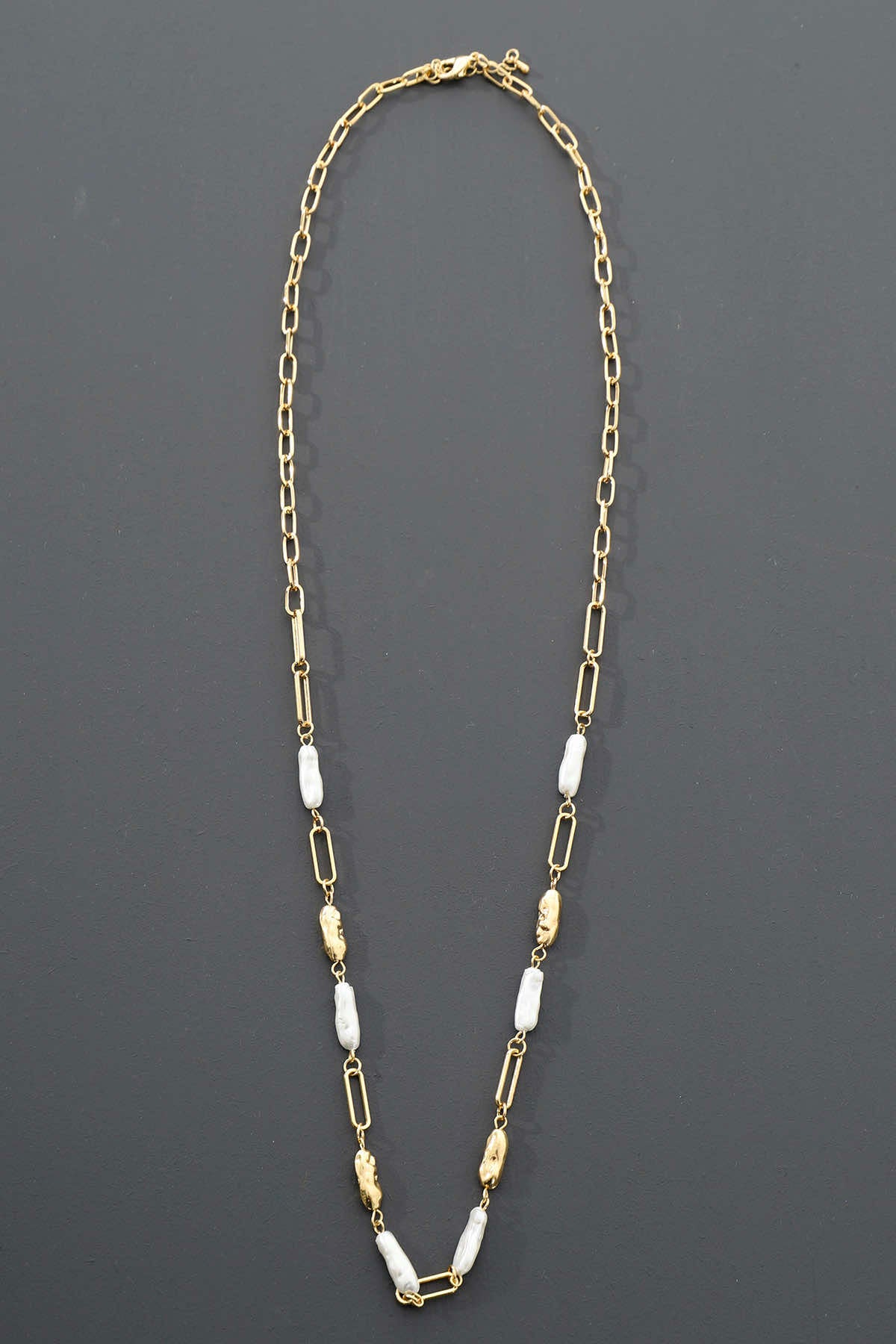 Janelle Necklace Gold