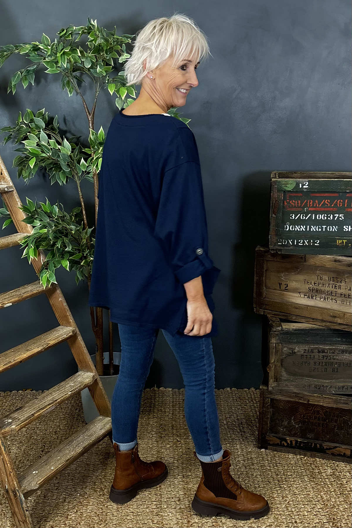 Sanda Cotton Top Navy