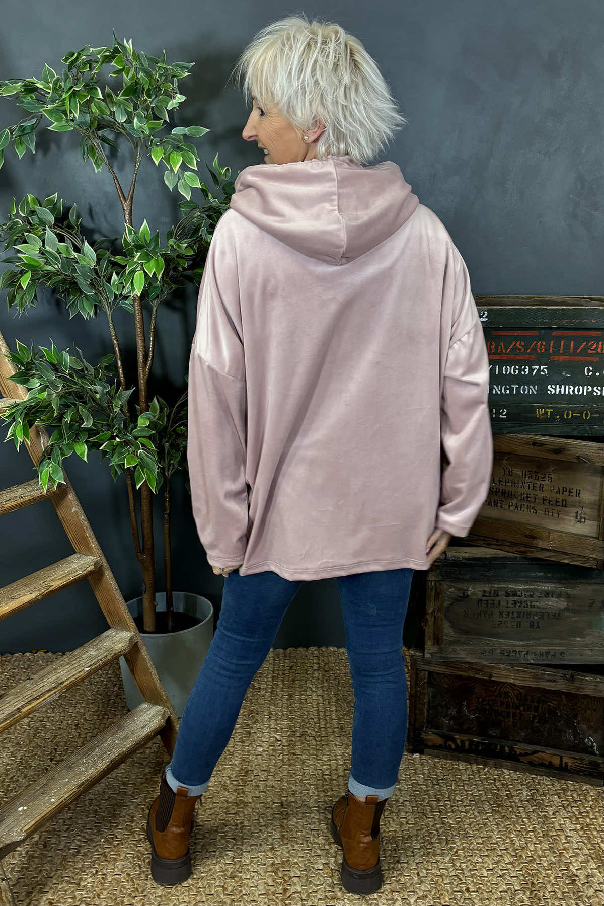 Delaney Velour Hooded Top Pink