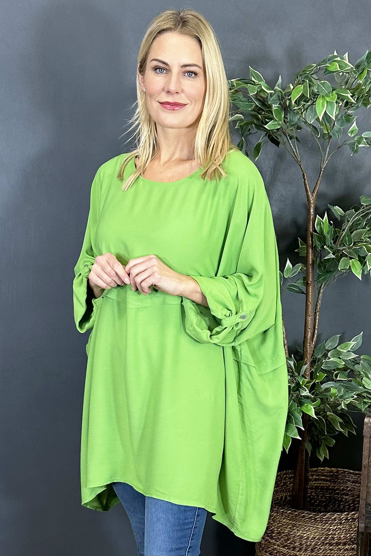 Angelica Oversized Top Green