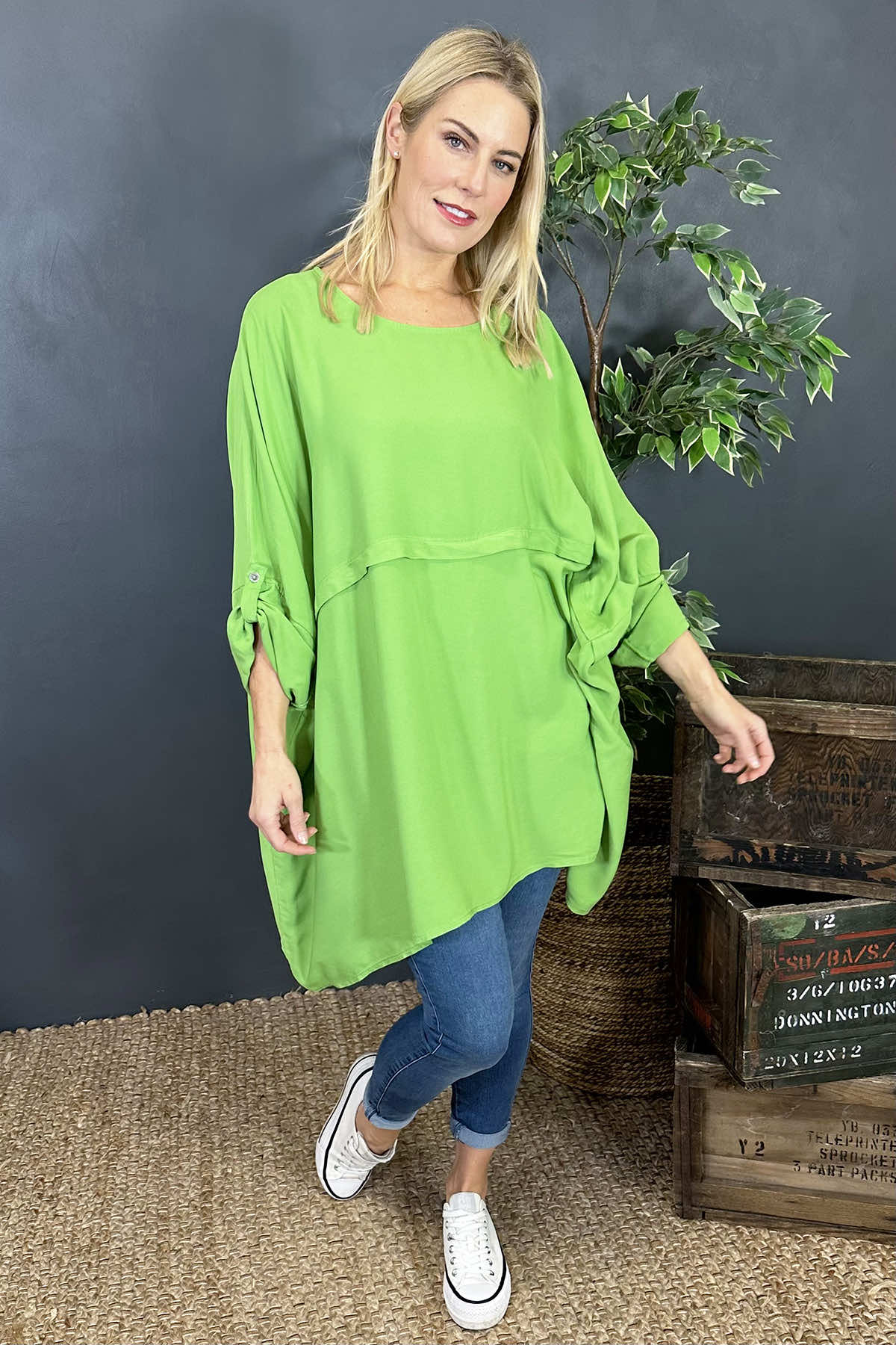 Angelica Oversized Top Green