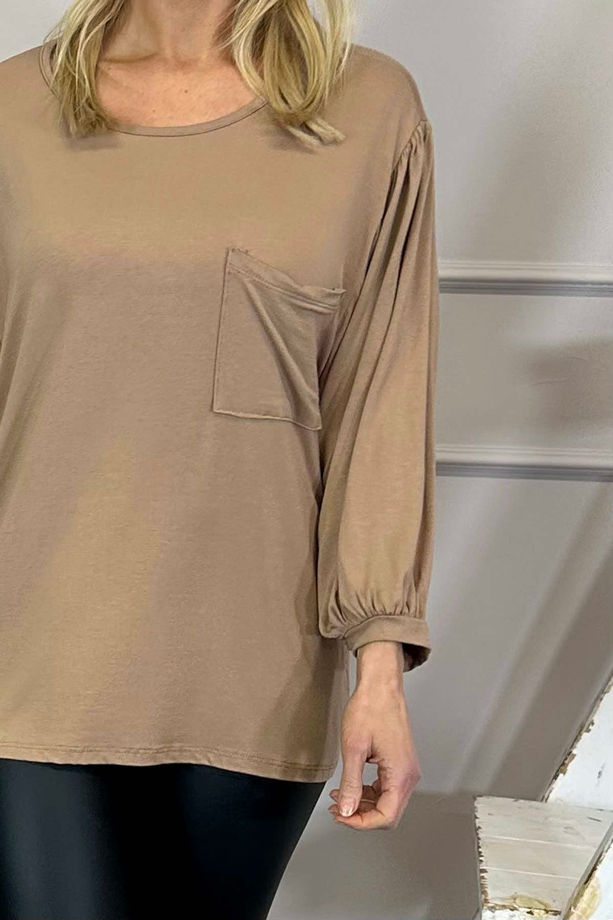 Hilma Pocket Top Camel