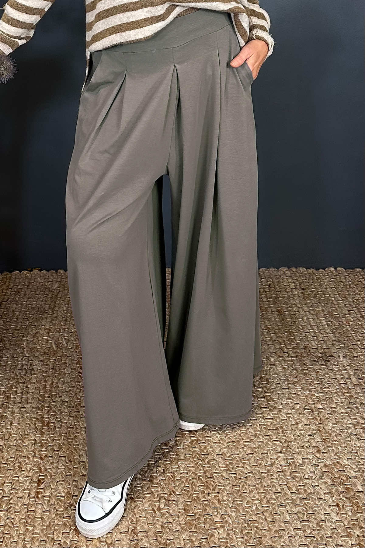 Trish Wide Leg Trousers Mocha