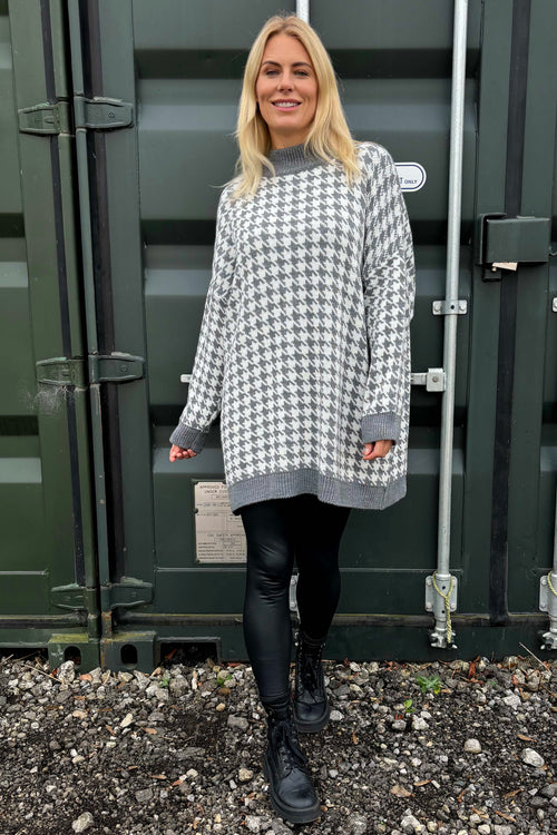 Lacey Houndstooth Knitted Jumper Grey