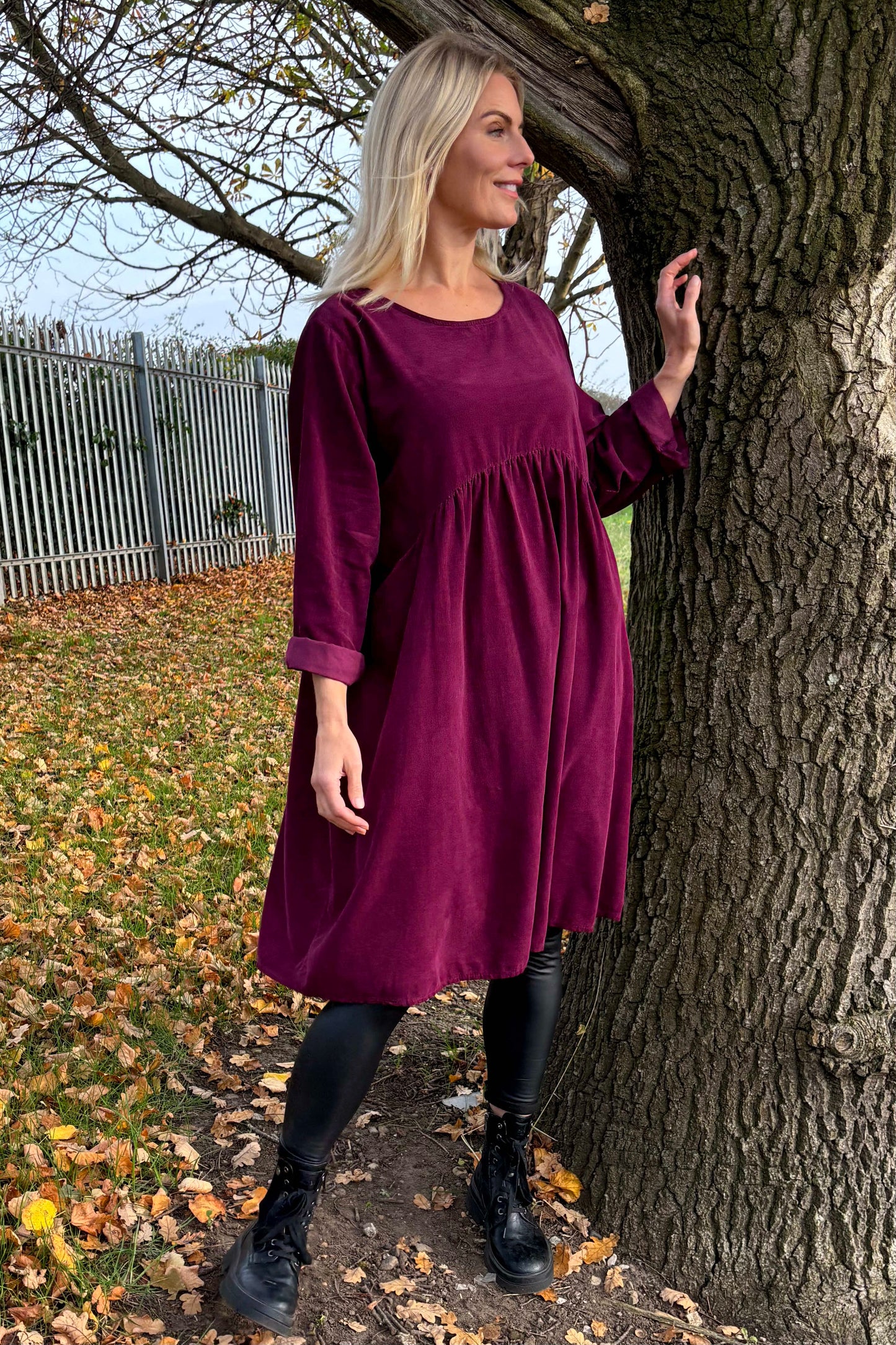 Joanna Needlecord Dress Burgundy