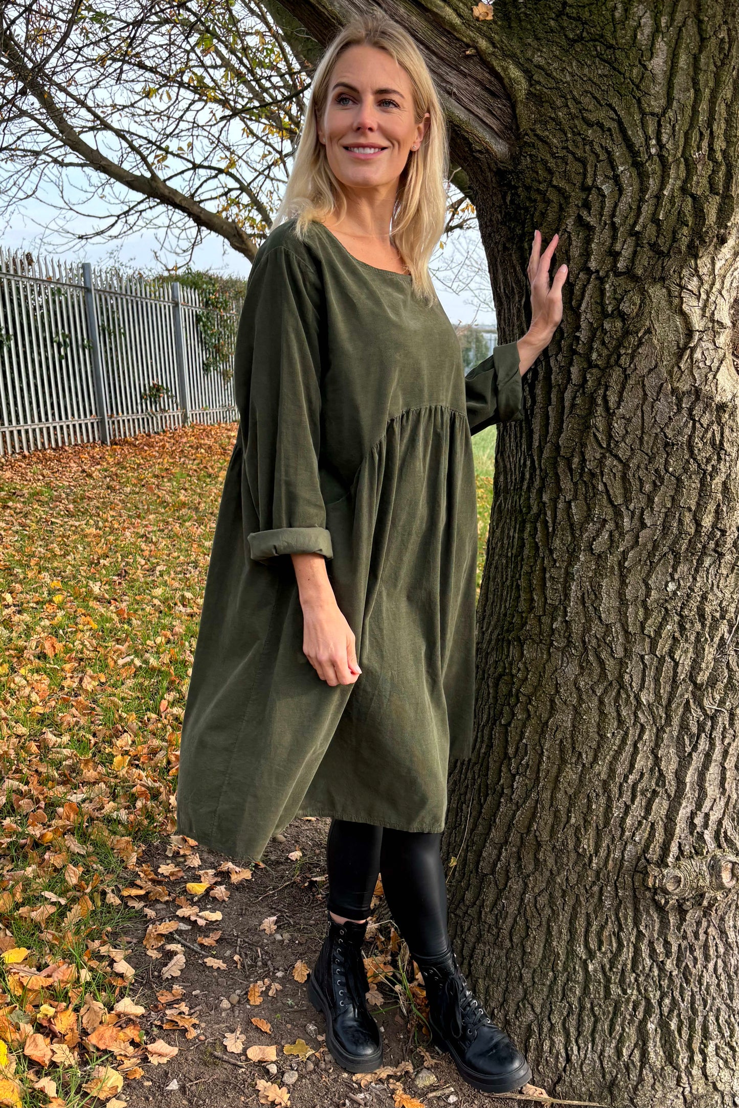 Joanna Needlecord Dress Khaki