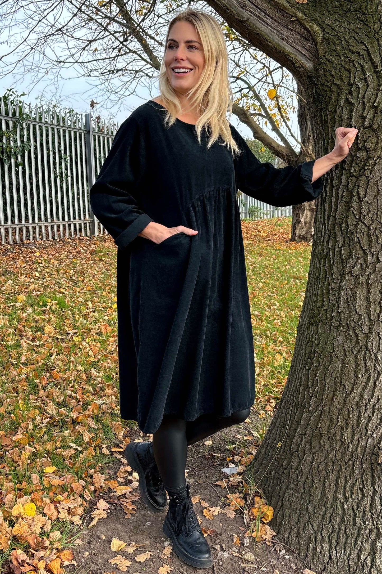 Joanna Needlecord Dress Black