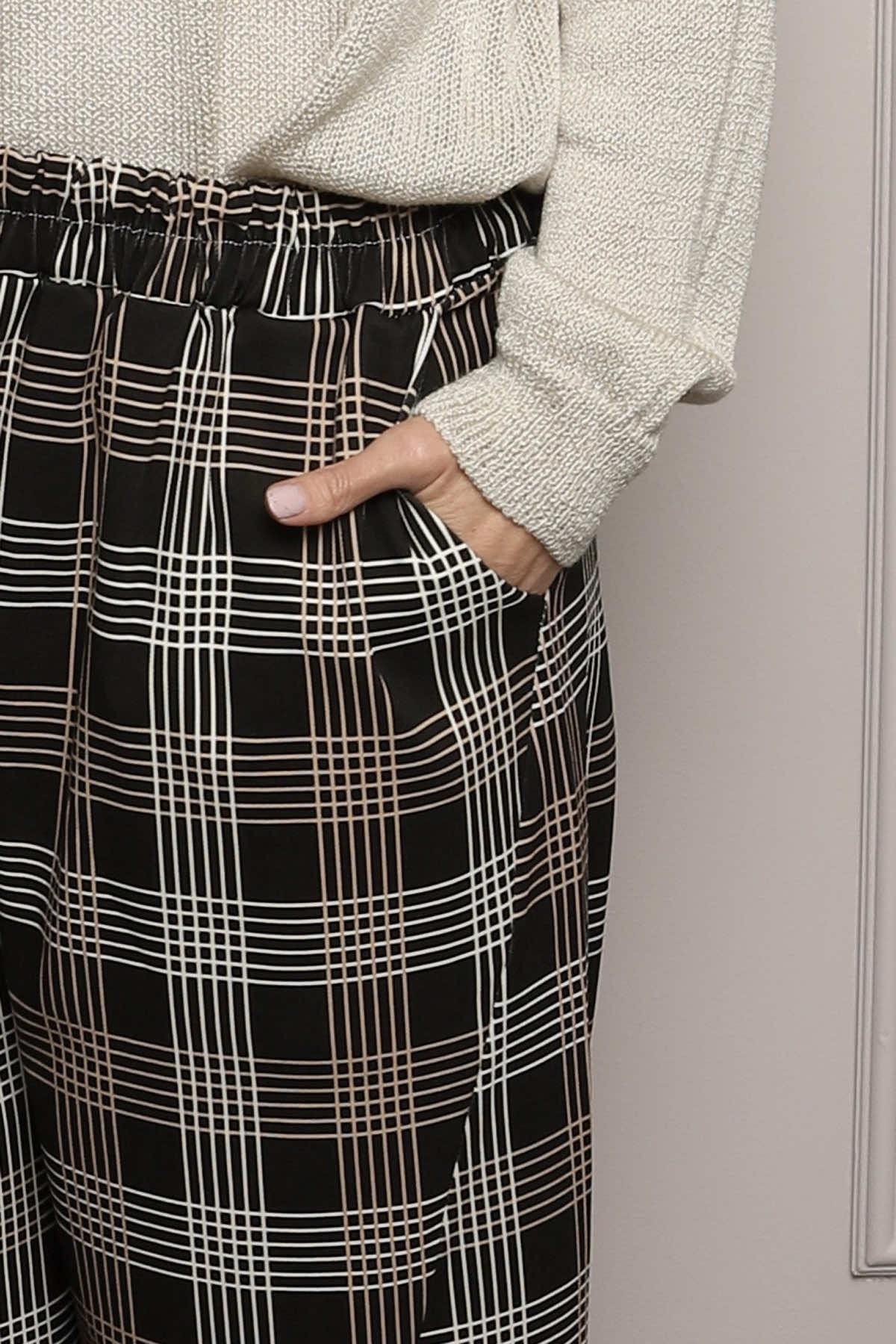 Kirri Check Trousers Black