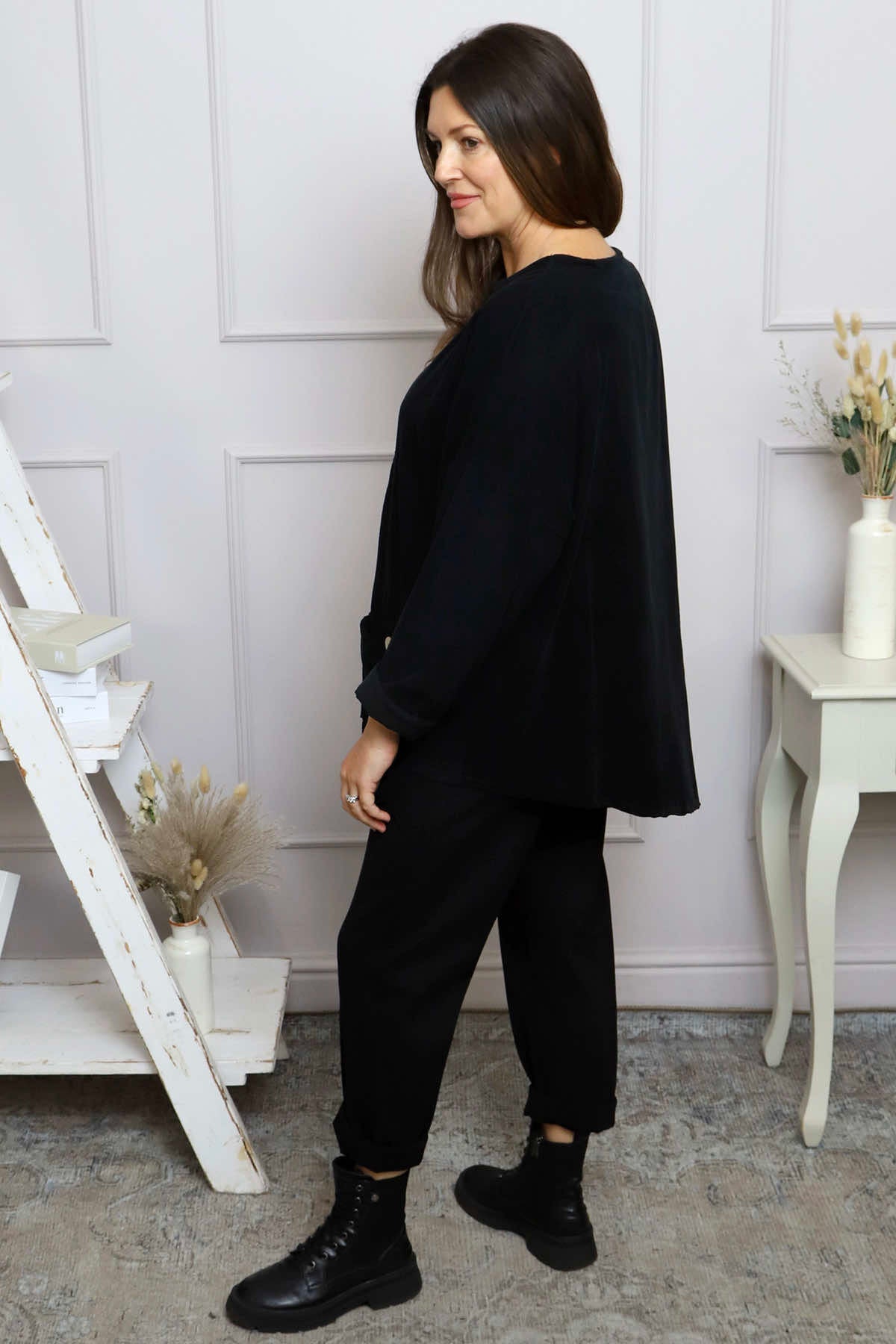 Jessa Needlecord Top Black