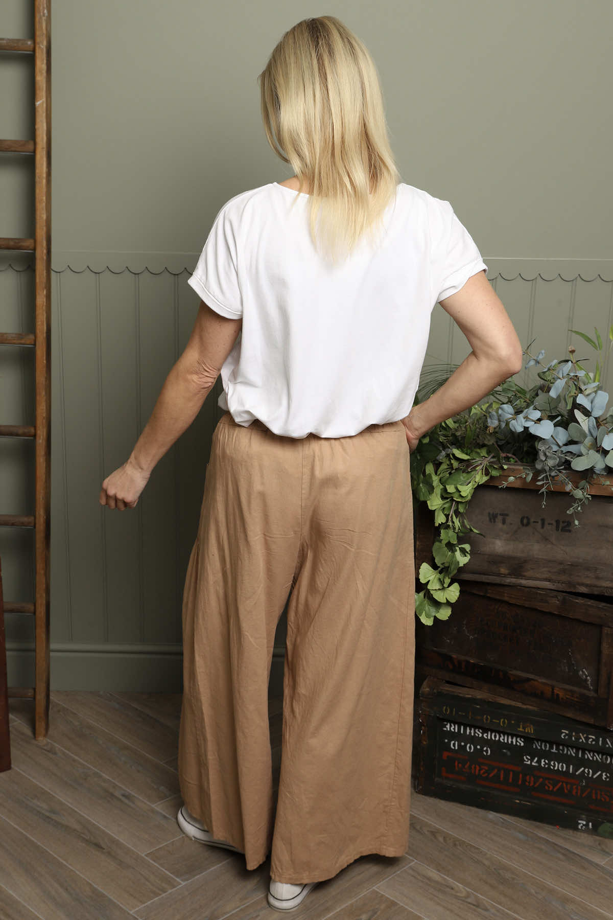 Aitana Pocket Linen Trousers Camel