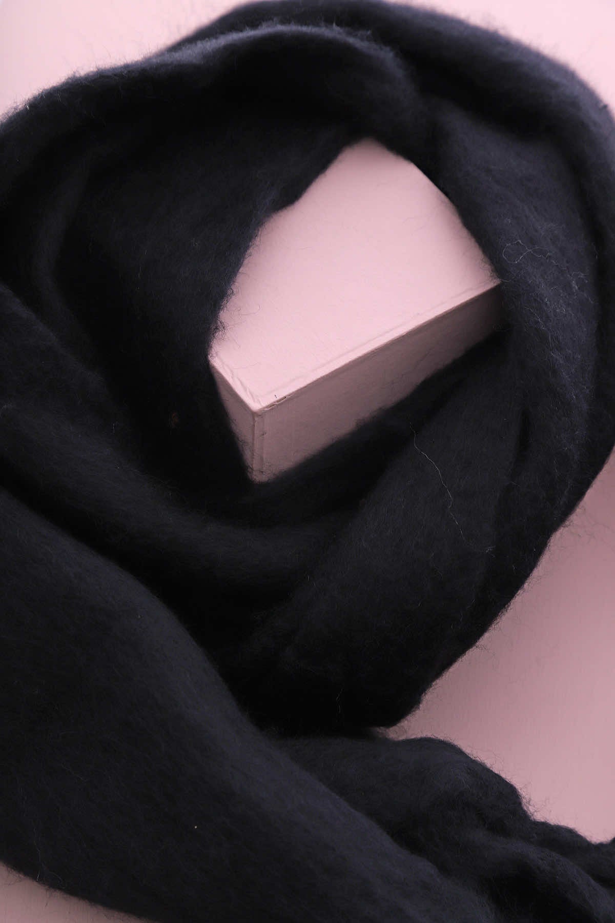 Josie Scarf Black