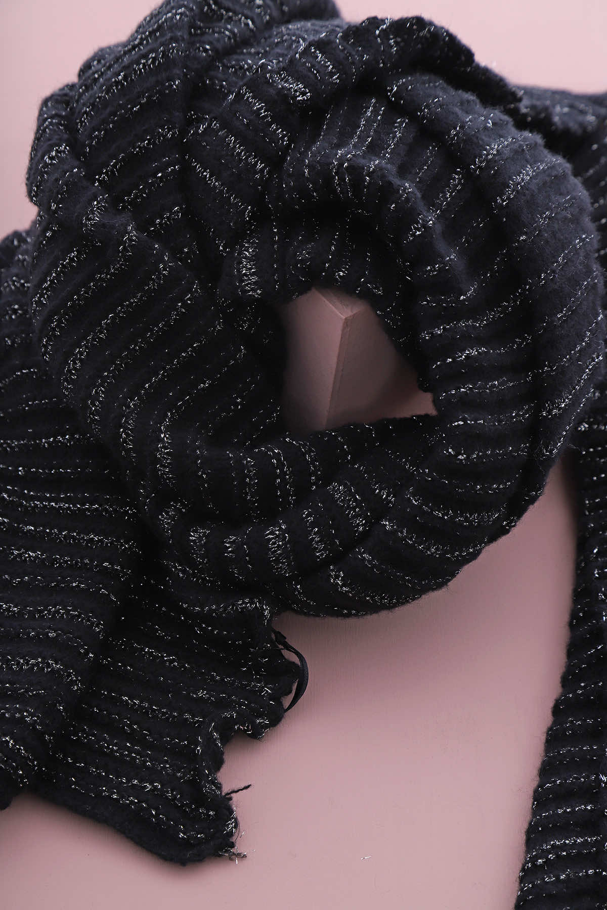 Alesha Scarf Black