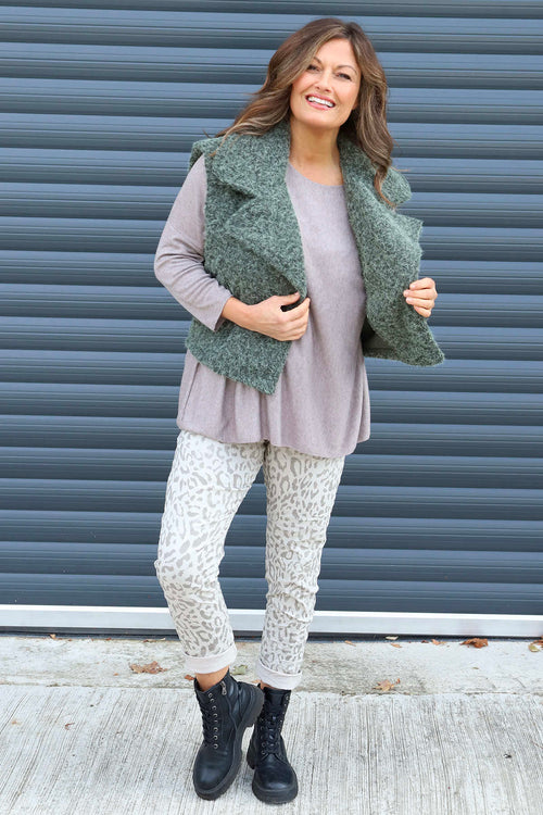 Esmeralda Gilet Khaki - Image 2