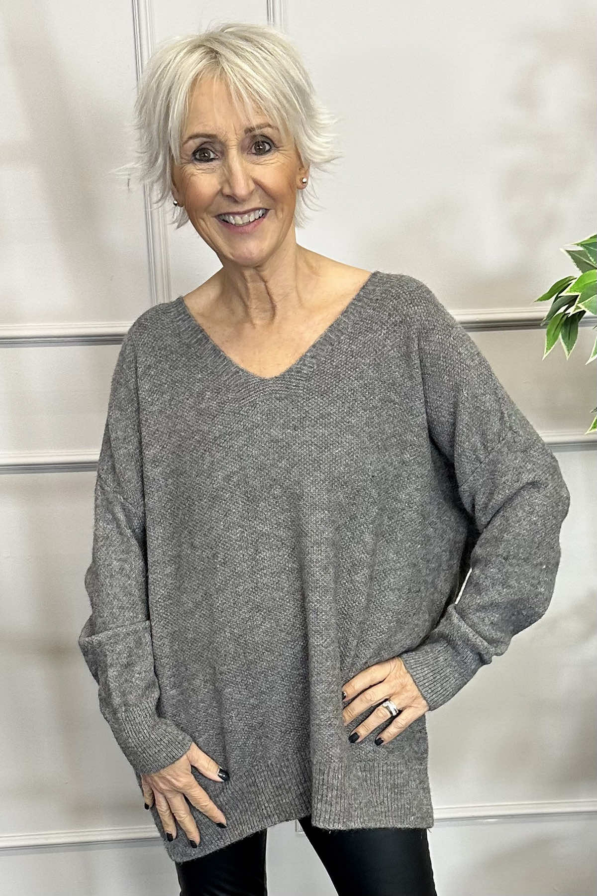 Lavinia V-neck Jumper Mid Grey