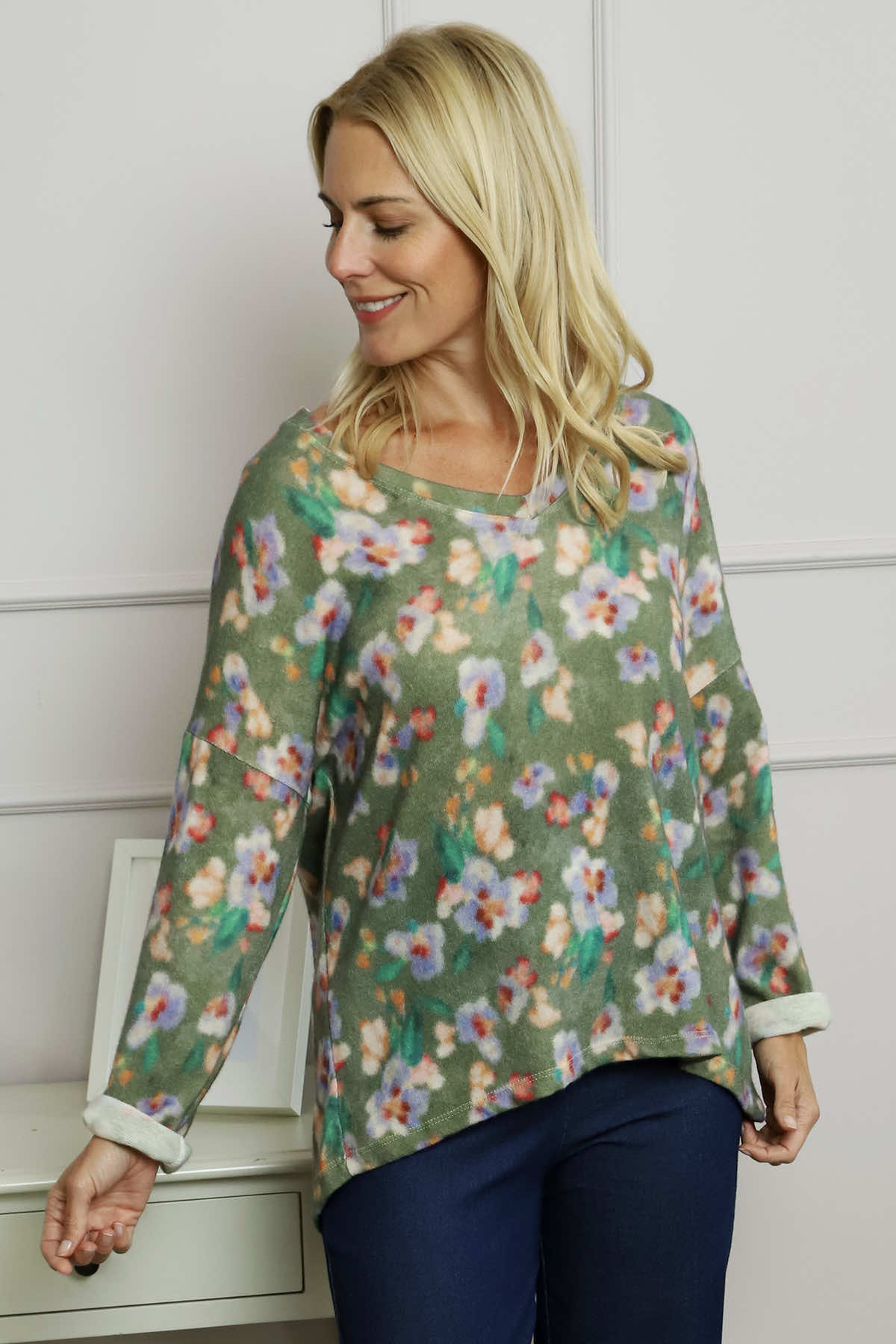 Kirsty Flower V-Neck Knit Top Khaki