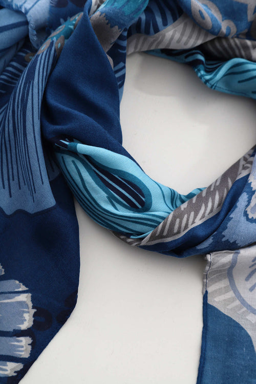 Tally Scarf Blue - Image 3