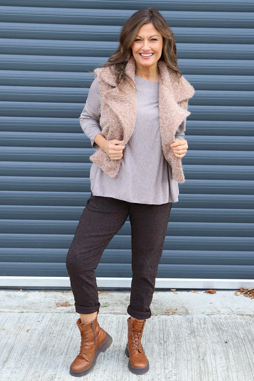Esmeralda Gilet Camel - Image 2