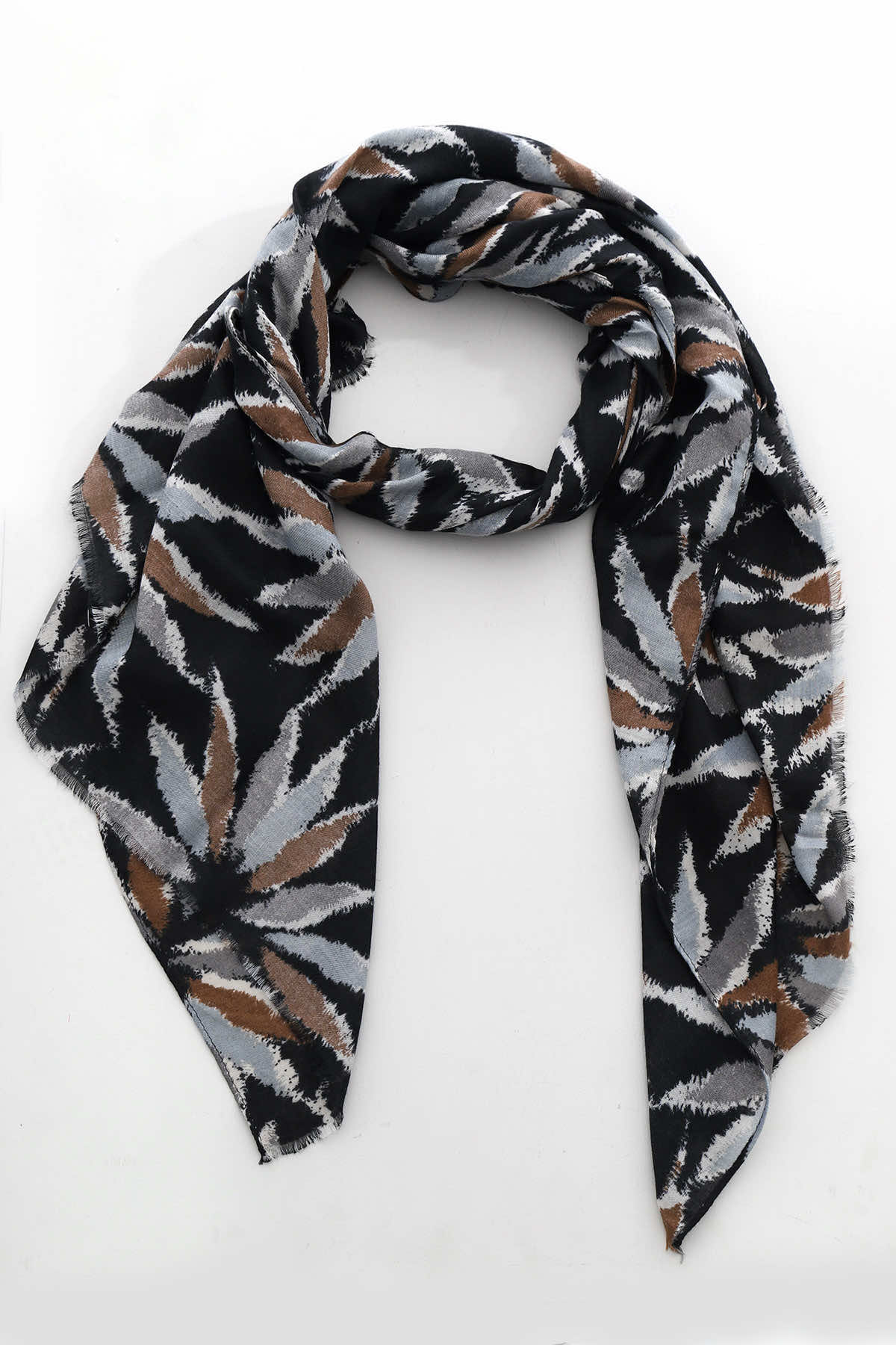 Edie Scarf Black