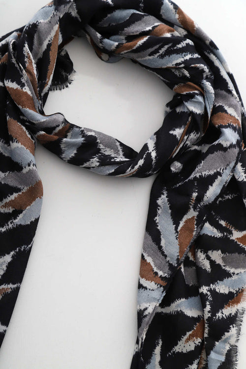 Edie Scarf Black