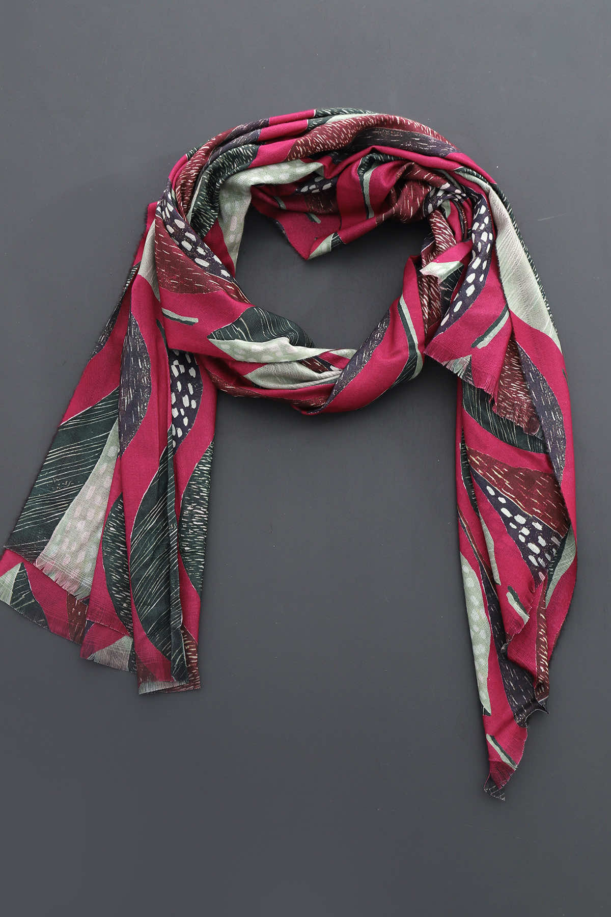 Sandy Scarf Fuchsia