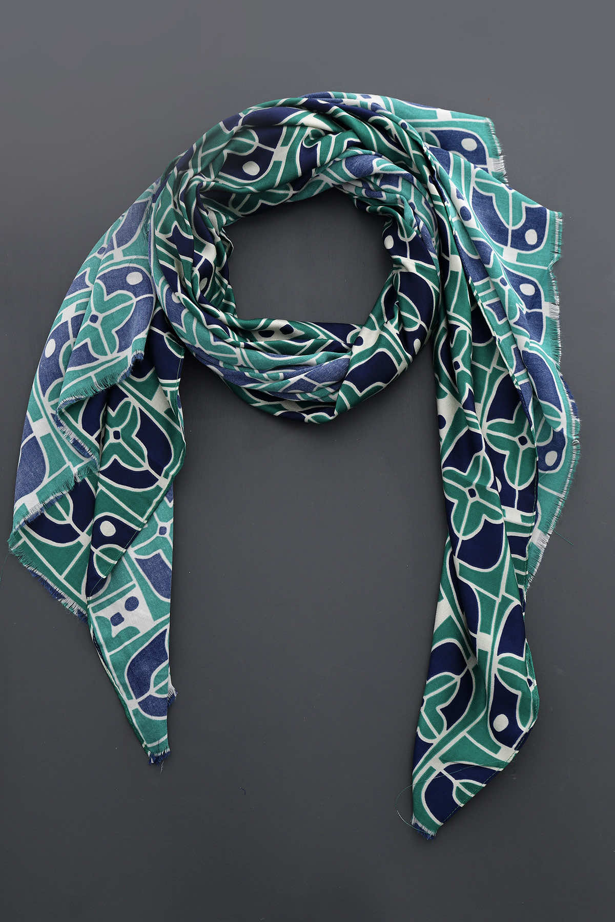 Linda Scarf Emerald