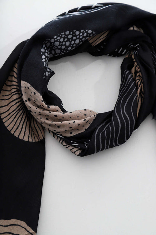 Amie Scarf Black - Image 3