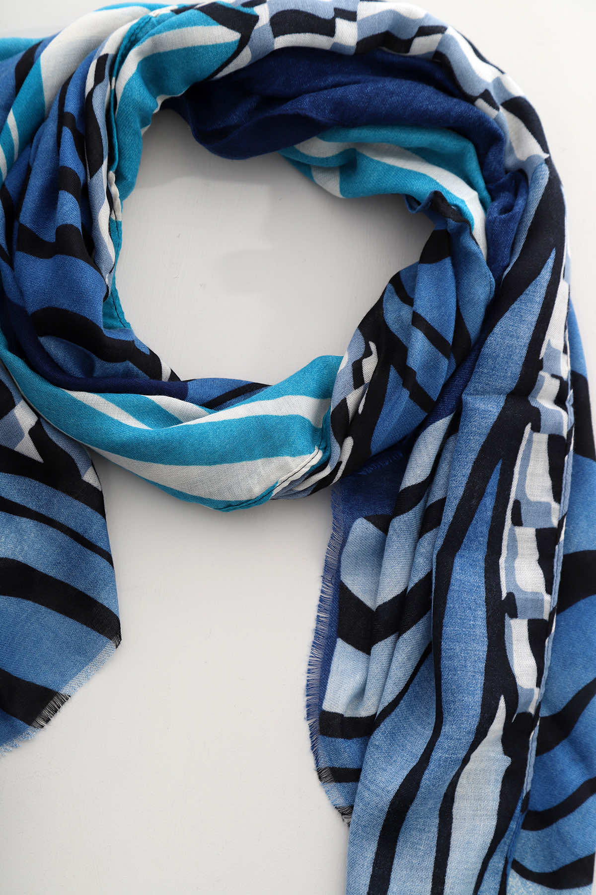 Jasmine Scarf Blue