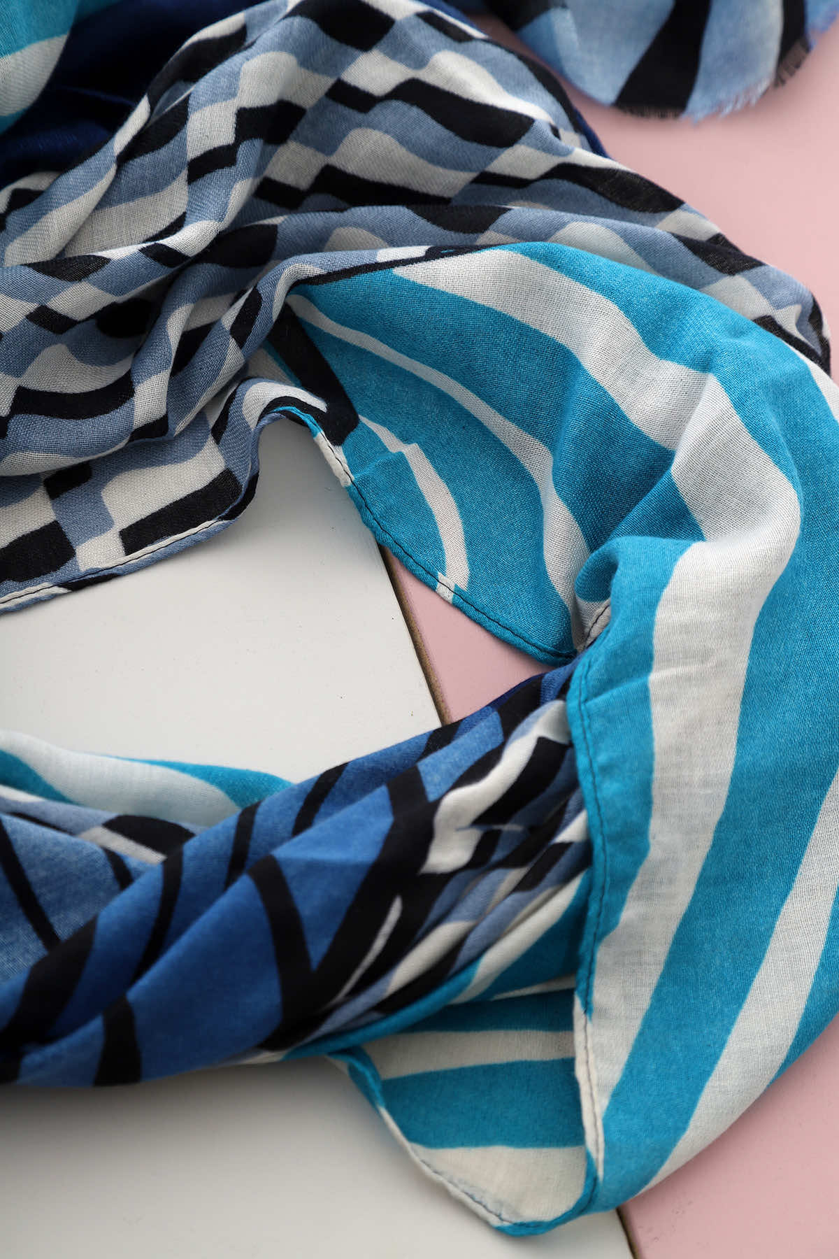 Jasmine Scarf Blue