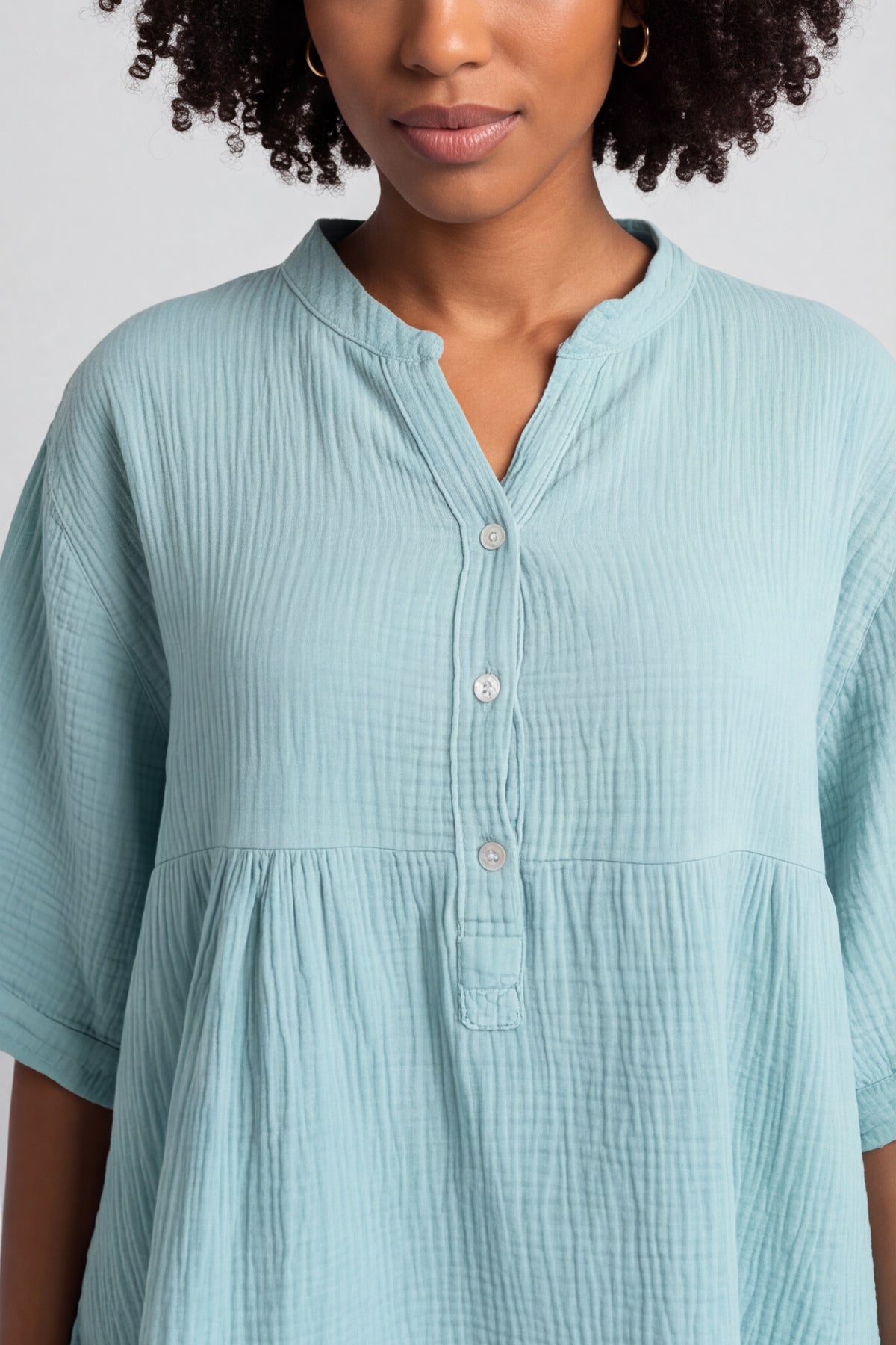 Indi button Cotton Mint Top