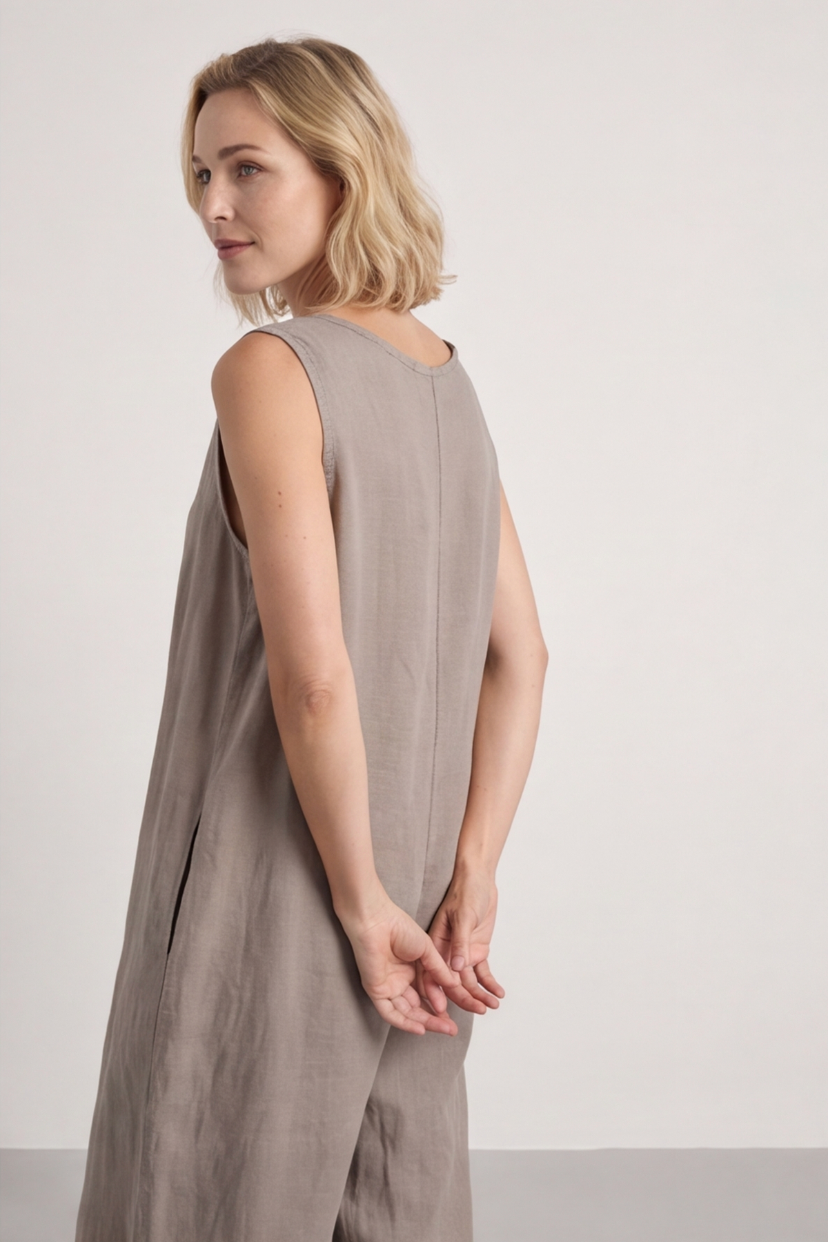 Margot Sleeveless Linen Jumpsuit Mocha