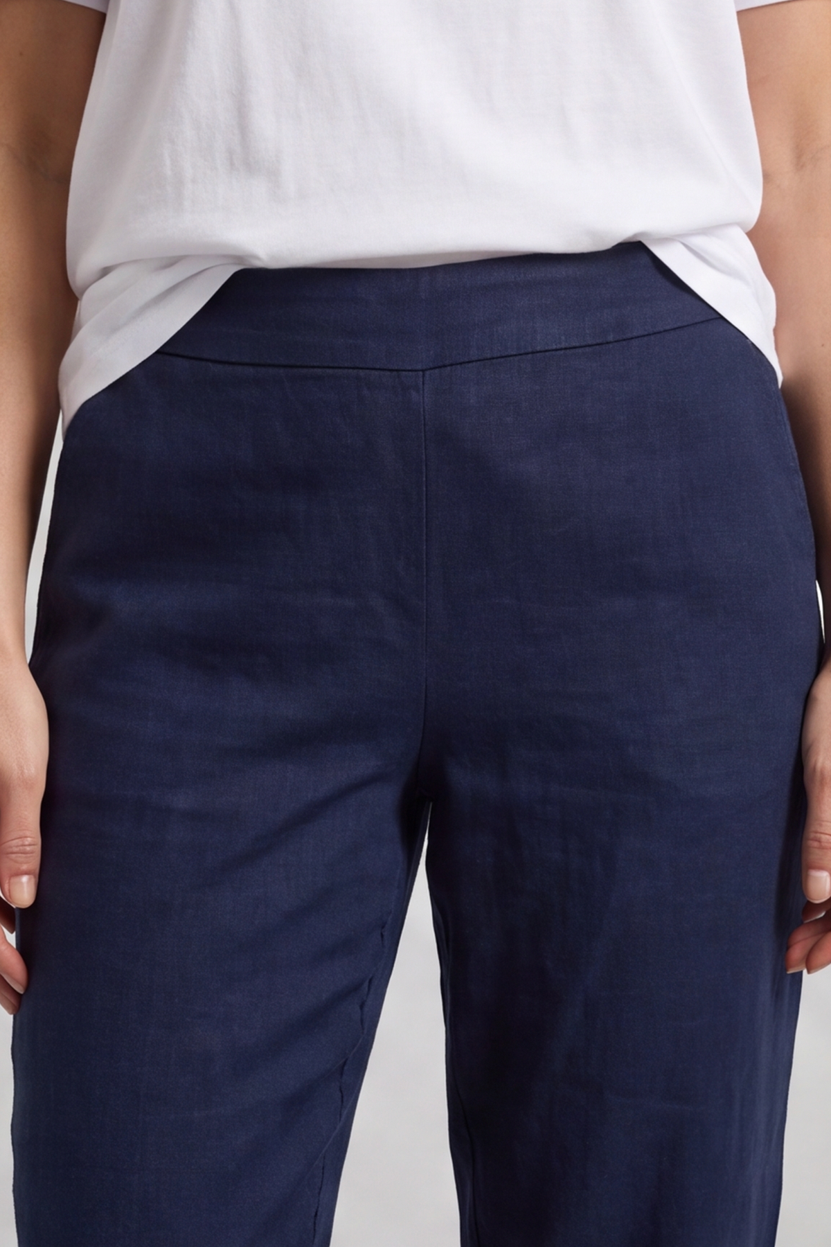 Stori Capri Trousers Navy