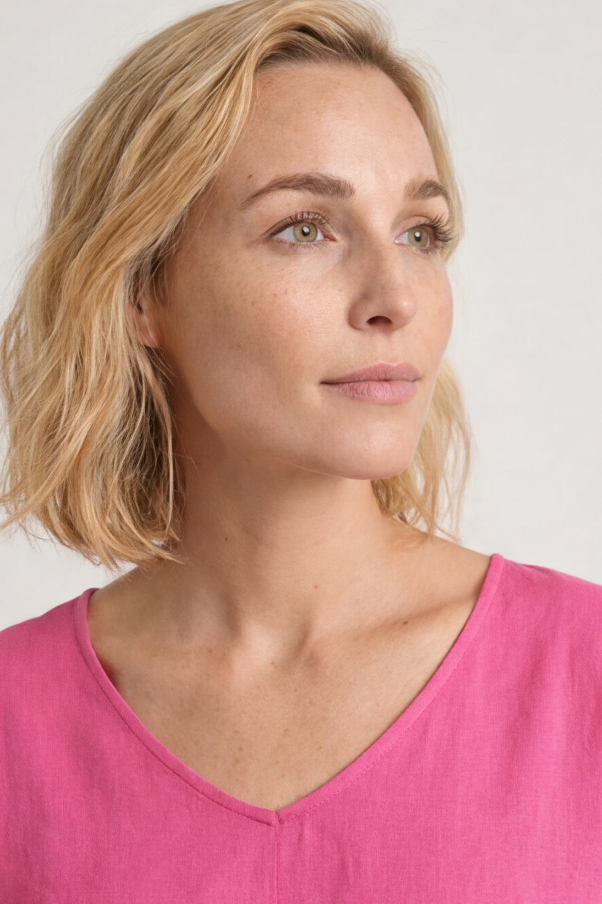 Nivana Dip Side Linen Dress Fuchsia