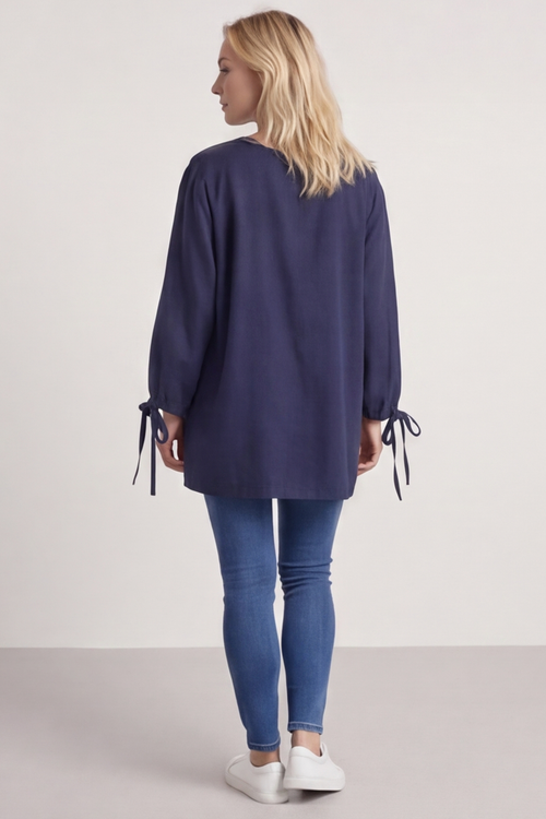 Nulvi V-Neck Linen Top Navy - Image 4
