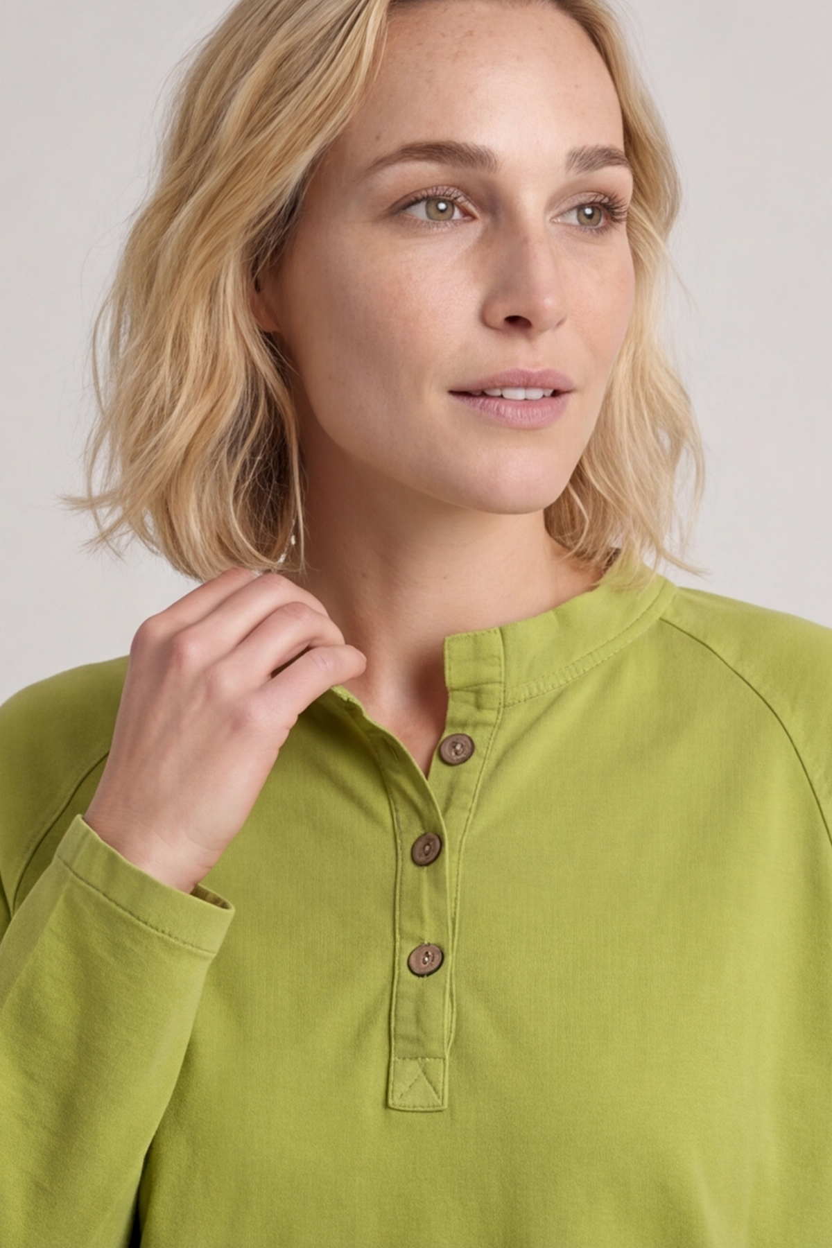 Nyree Button Cotton Top Green