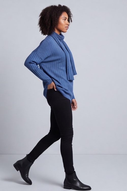 Santana Knitted Scarf Top Blue - Image 2